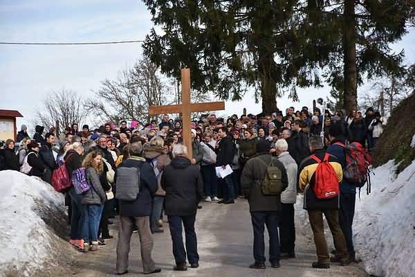 Jastrebarski dekanatski križni put 2018.