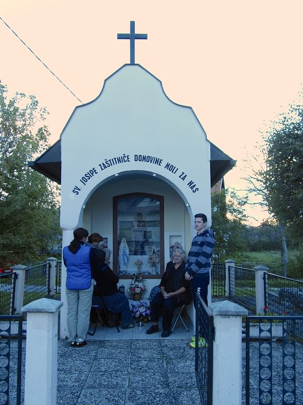 Listopadske pobožnosti u Črnilovcu, kapela sv. Josipa