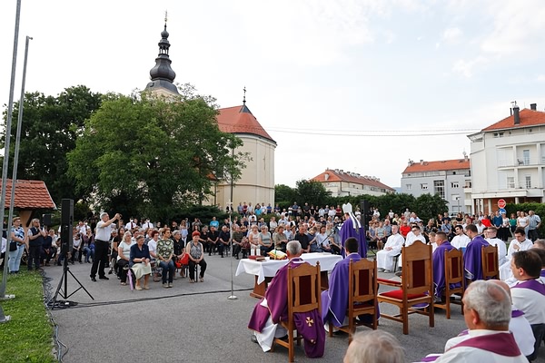 Misa zadušnica za jaskanskog župnika i dekana Stjepana Rožankovića, 2020.