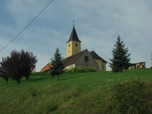 Sveti Antun Pustinjak - župna crkva u Slavetiću